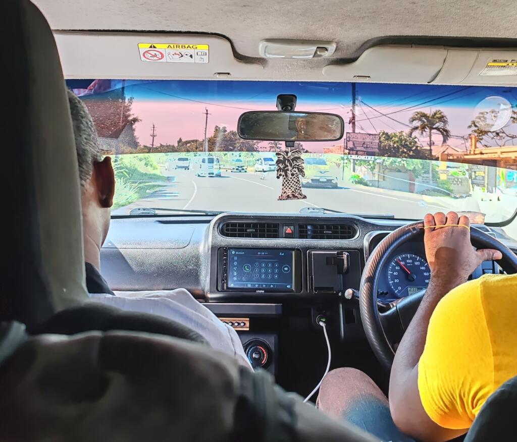 Road taxin kyydissä pohjoisrannikolla | Reppureissu Jamaikalla | InTravel blogi