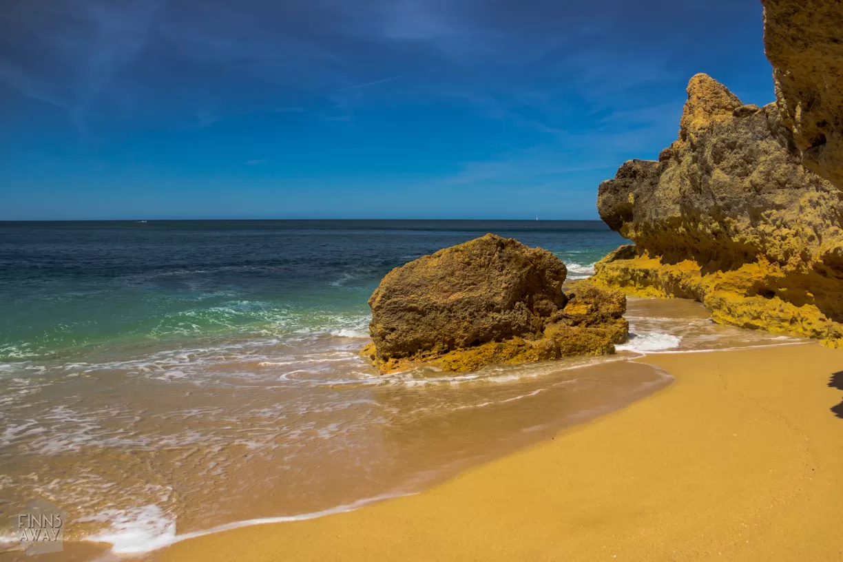 InTravel - Toukokuu 2018 osa 1: Road trip ja patikointia Portugalissa Rantamaisema Portugalin Algarvessa | InTravel Blogi