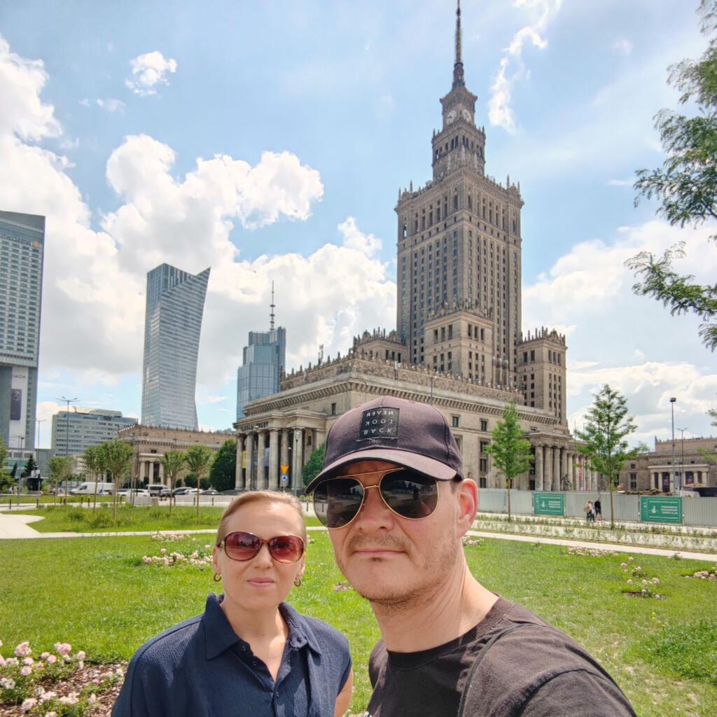 InTravel - Puolan Wrocław on viehättävä ja historiallinen kaupunkikohde Varsovassa "Stalinin hampaan" edessä | Puola | InTravel