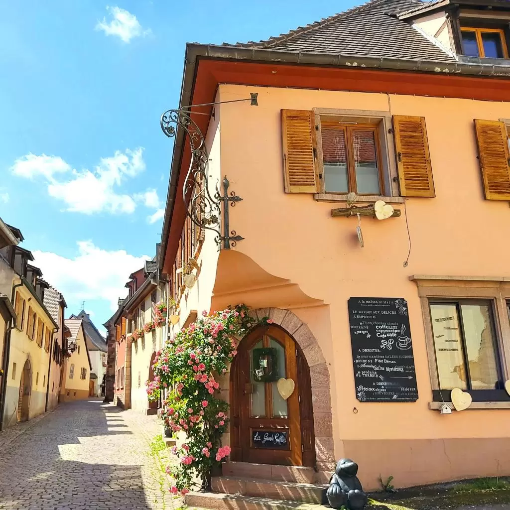 InTravel - Espanjasta Ranskan ja Saksan kautta Suomeen kesäkuussa 2021 Ranska Alsace Gueberschwihr | InTravel blogi