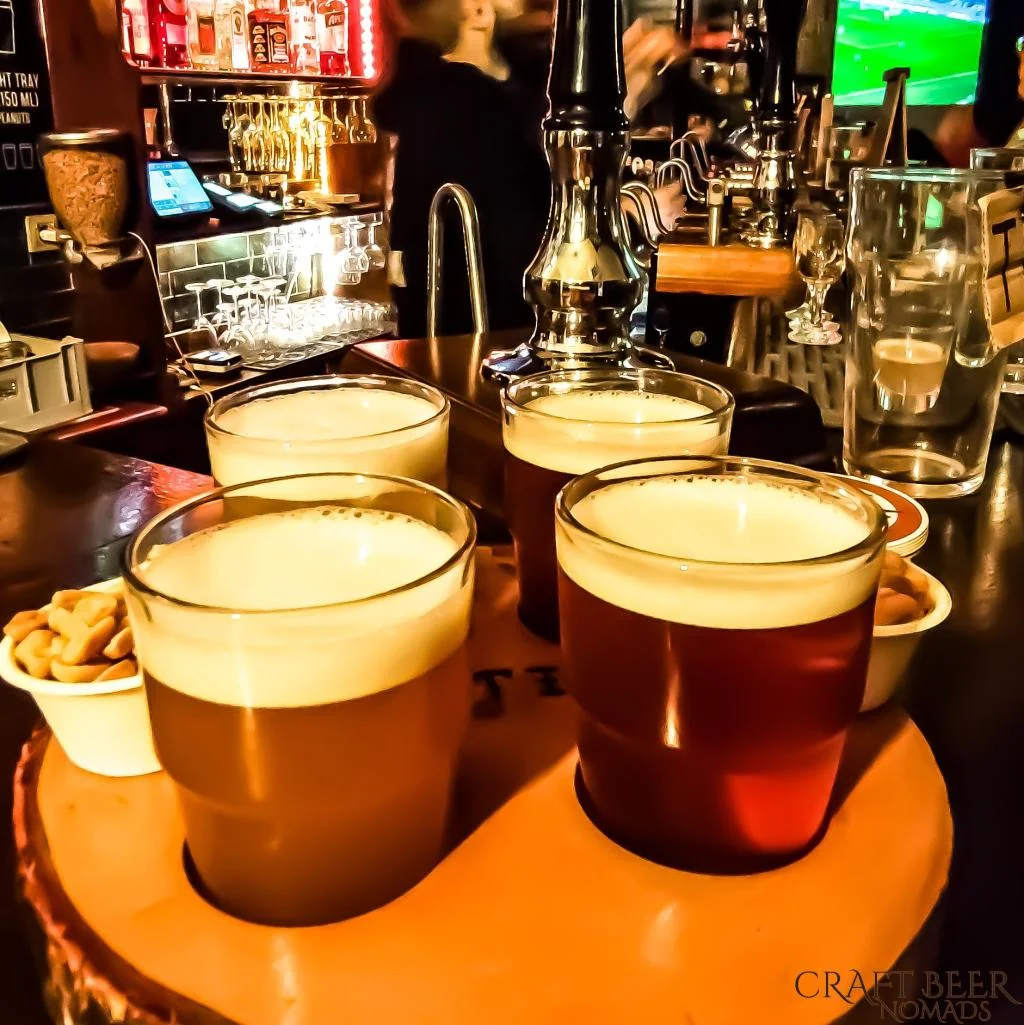 Maistelulautanen Real Ale pubissa Krakovassa | InTravel blogi