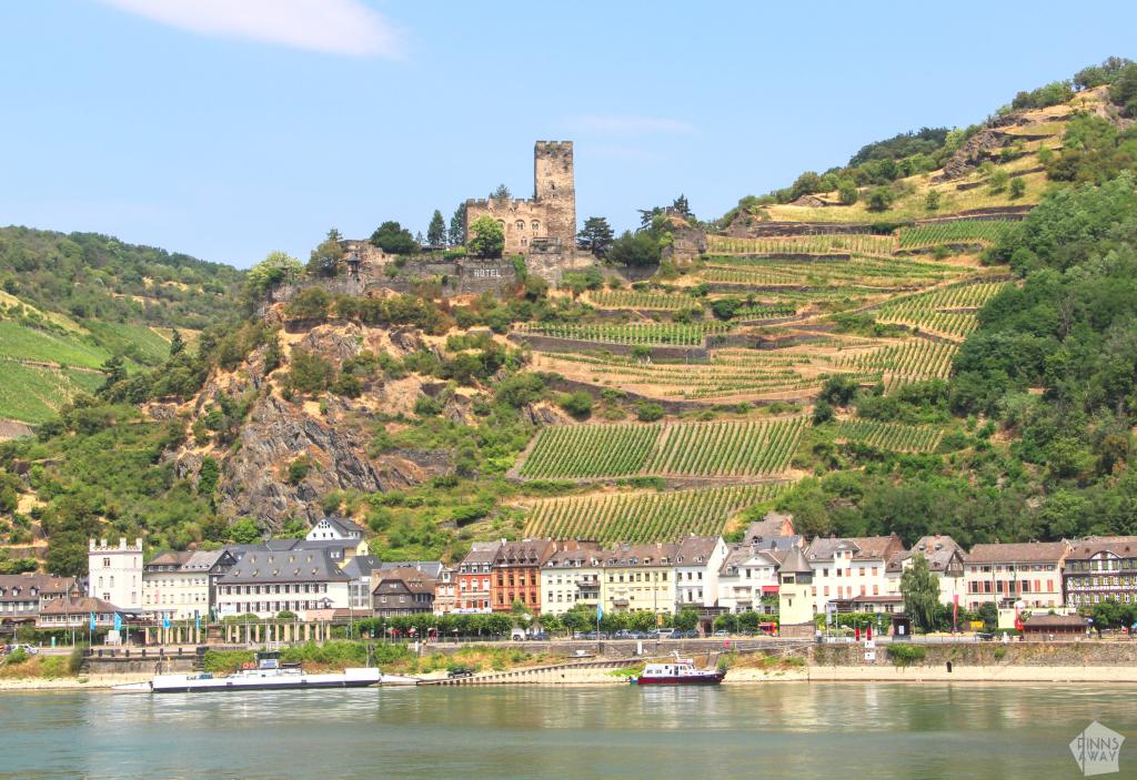 InTravel - Dijonin kautta Alsaceen ja halki Saksan kohti pohjoista Burg Gutenfels Castle above the town of Kaub by Rhine River in Germany | Road trip halki Saksan ja Ranskan | InTravel