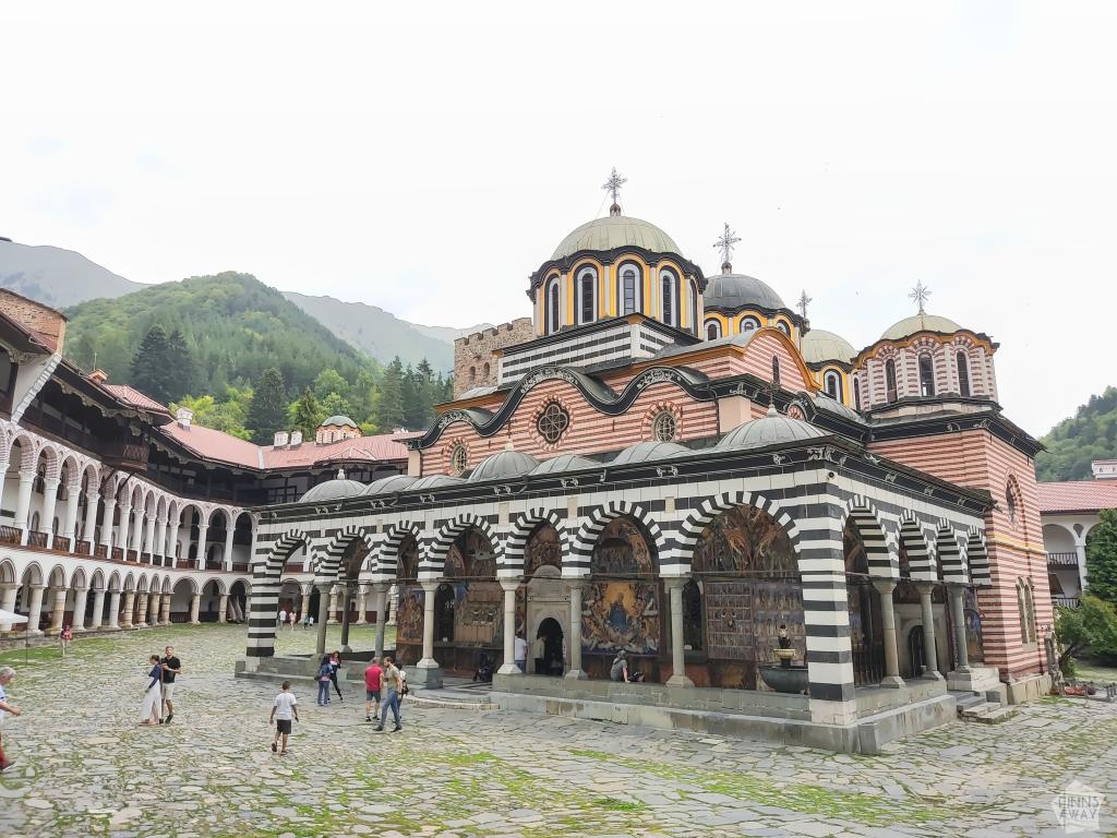 Rilan luostari | Vaellus Bulgarian Rila-vuorilla ja Rilan luostari | InTravel blogi