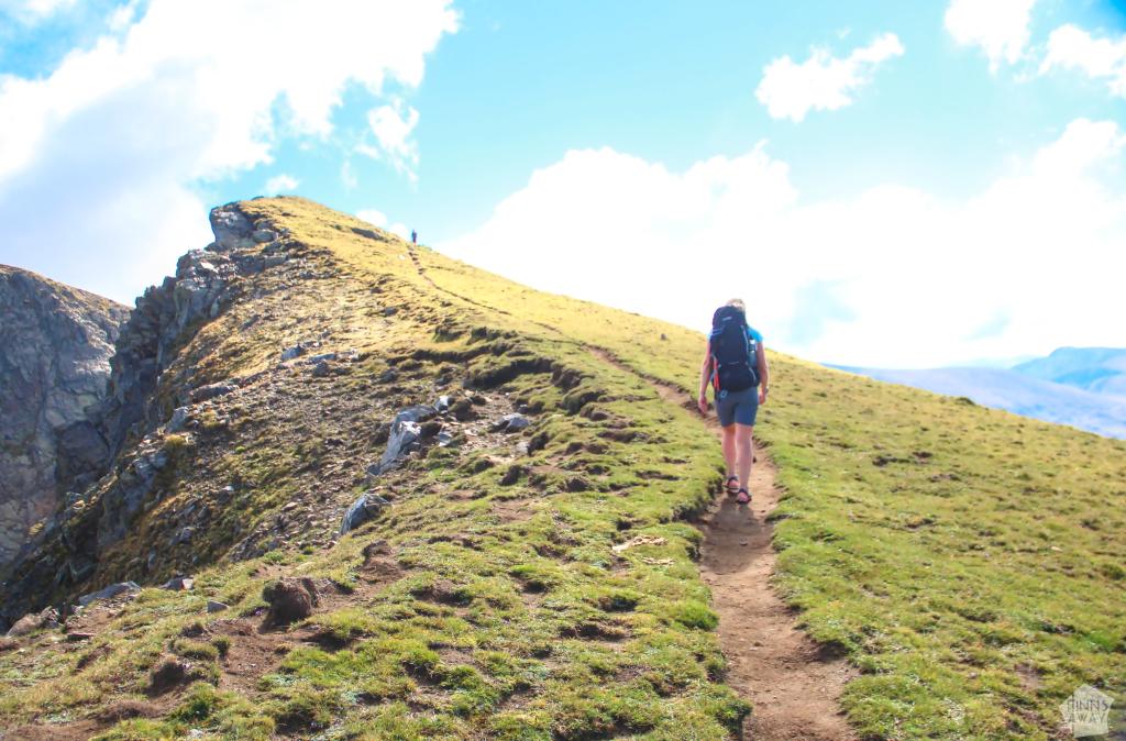 Patikoimassa vuoristoharjanteella | Vaellus Bulgarian Rila-vuorilla ja Rilan luostari | InTravel blogi