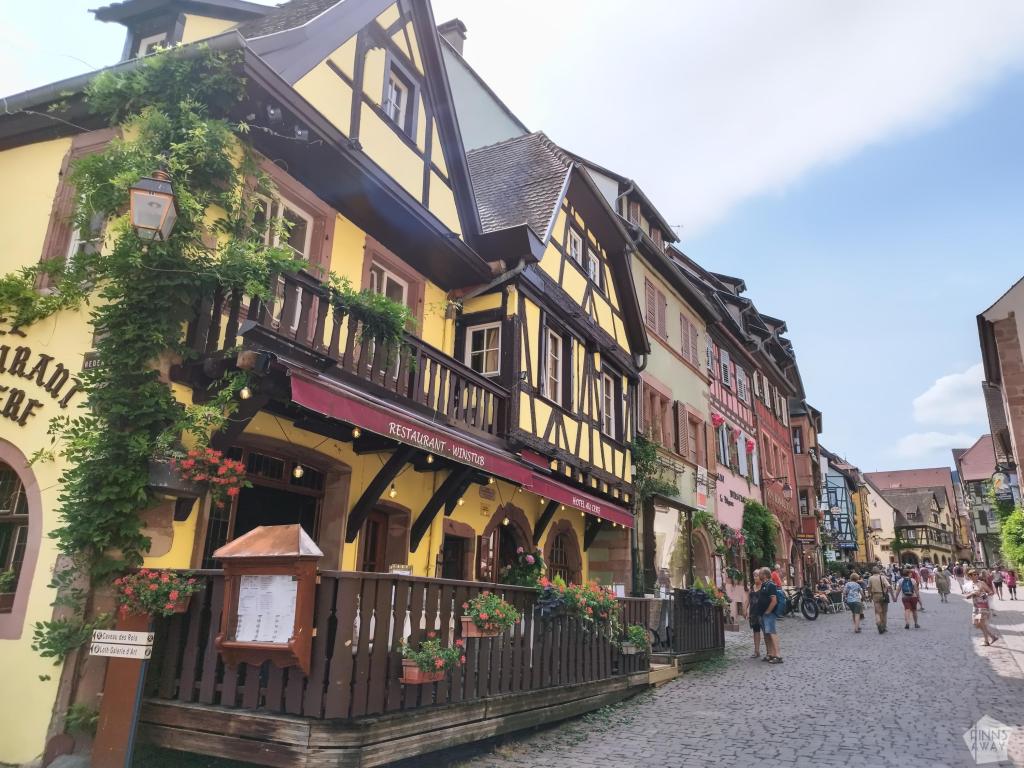 InTravel - Dijonin kautta Alsaceen ja halki Saksan kohti pohjoista Half-timbered houses in Riquewihr, Alsace, France | Road trip halki Saksan ja Ranskan | InTravel