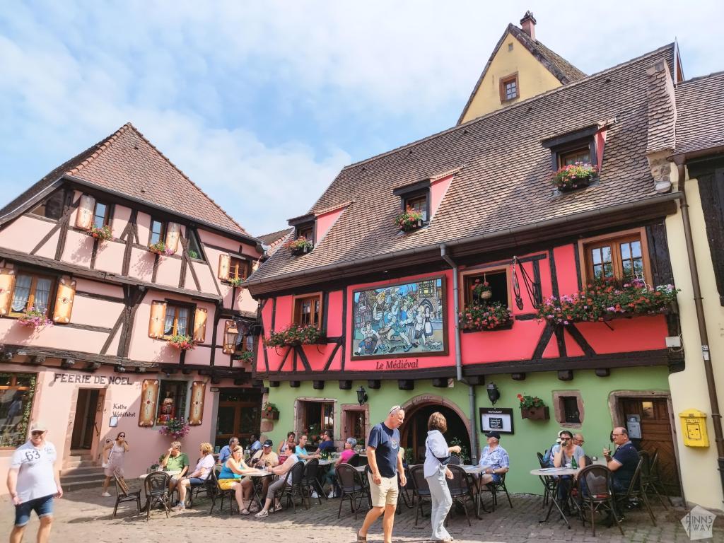 InTravel - Dijonin kautta Alsaceen ja halki Saksan kohti pohjoista Half-timbered houses in Riquewihr, Alsace, France | Road trip halki Saksan ja Ranskan | InTravel