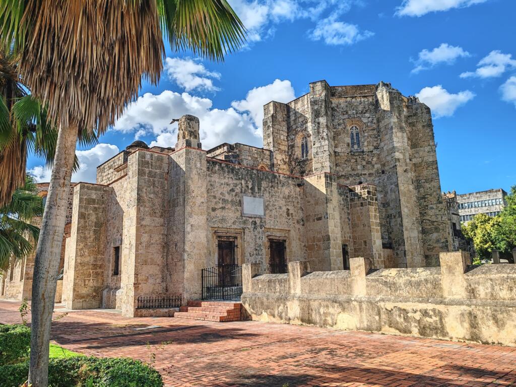 Catedral de Nuestra Señora de la Encarnación | Santo Domingon hurmaava Ciudad Cononial | InTravel blogi