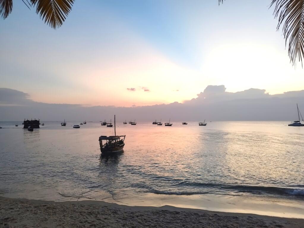 Auringonlasku Stone Townissa | Sansibar ja Dar es Salaam, Tansania | InTravel