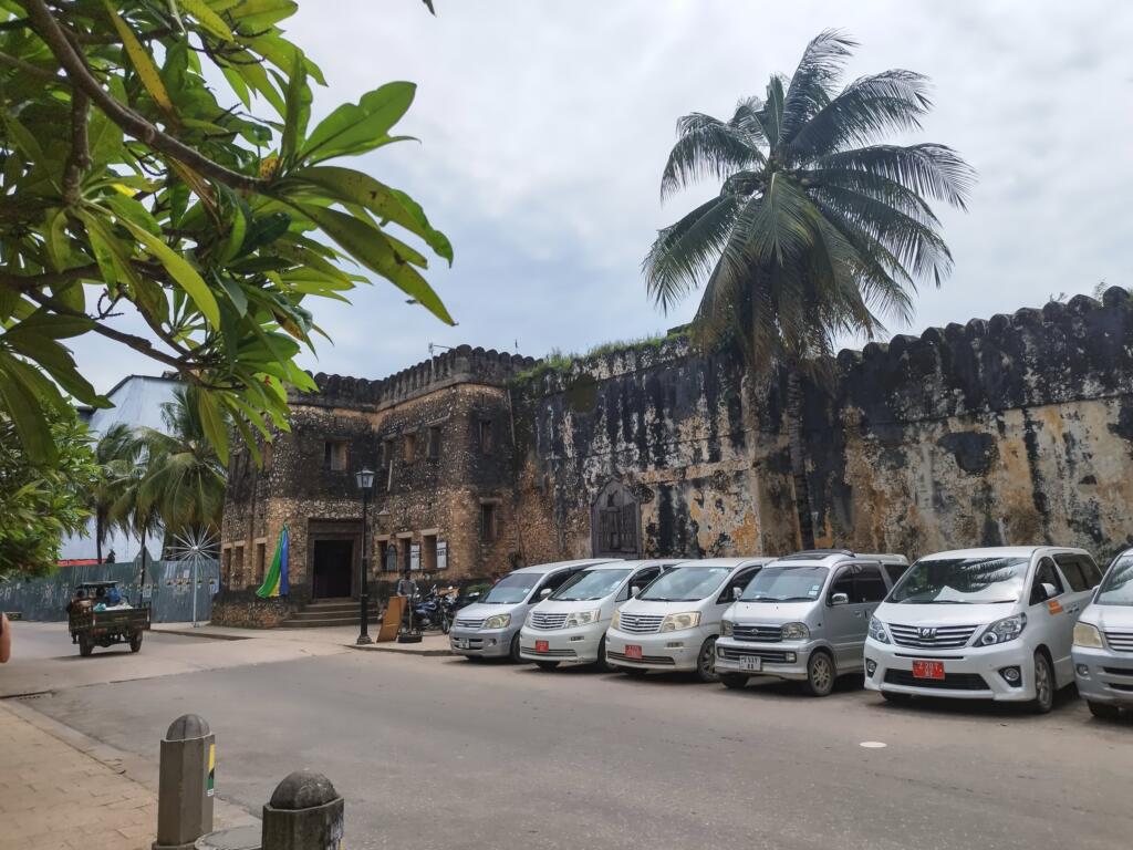Old Fort, Stone Town | Sansibar ja Dar es Salaam, Tansania | InTravel