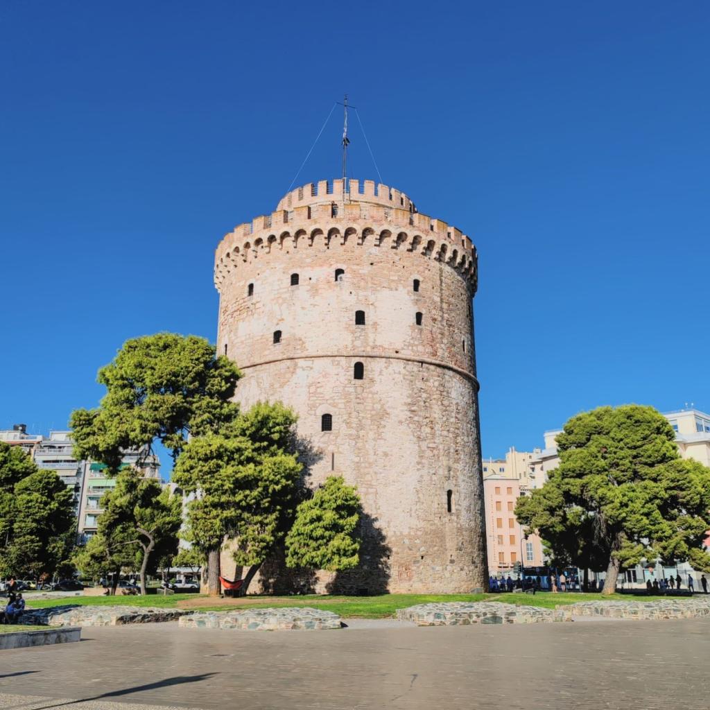 InTravel - Saaritunnelmaa Korfulla ja lemmikkivahtina Thessalonikissa Kreikassa Thessalonikin Valkoinen torni | Autolla Euroopassa: Korfu ja Thessaloniki Kreikassa | InTravel