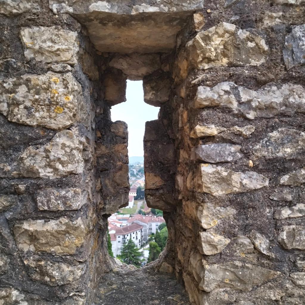 Temppeliritareiden linna Tomarissa | Road trip Portugalissa: Rannikkomaisemia, Tomar ja Coimbra | InTravel