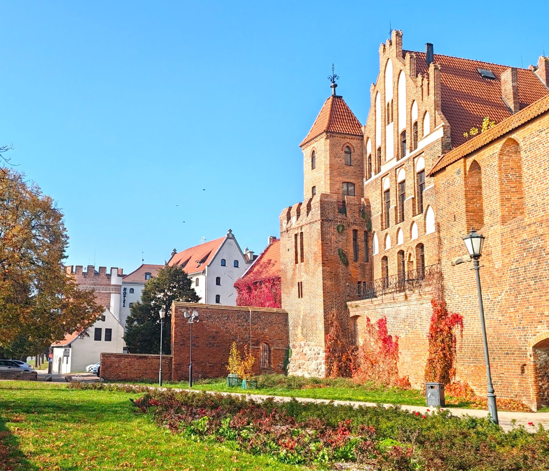 InTravel - Road trip Keski-Euroopassa - Varsova, Torun, Berliini, Alsace Torun, Puola | Automatkailua Euroopassa | InTravel