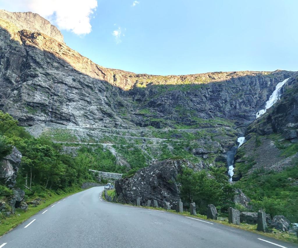 Trollstigen | Norja | Autolla Euroopassa: Ranskasta Suomeen Norjan kautta | InTravel