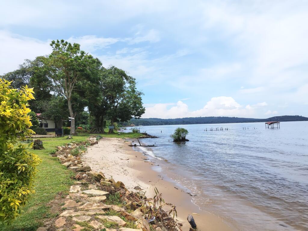 Kivu-järven rantamaisemaa | Matkamuistoja Ugandasta ja Ruandasta | InTravel blogi