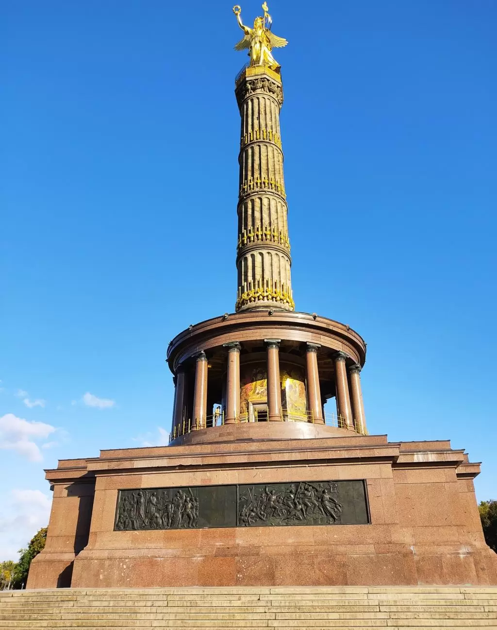 InTravel - Nähtävyyksiä, taidetta ja pienpanimoita Berliinissä Victory Column | Postikortteja Berliinistä | InTravel blogi
