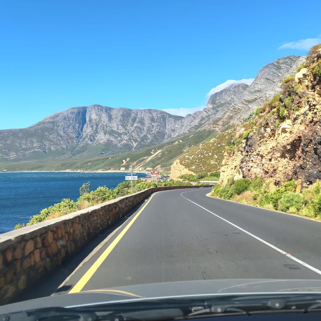 InTravel - Automatkalla Etelä-Afrikassa - rantoja, kansallispuistoja ja maisemateitä Clarence Drive | Vuokra-autolla Etelä-Afrikassa | InTravel blogi
