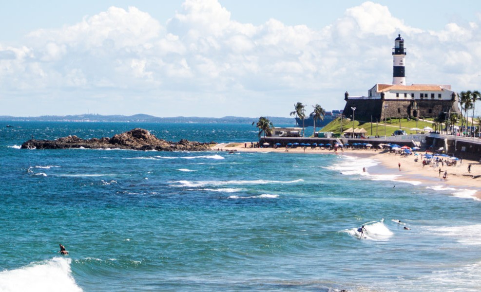 InTravel - Kaupunkikulttuuria, historiaa ja rantoja Brasilian Belémissä, Reficessa ja Salvadorissa Farol da Barra, Salvador, pic by amanda oliveira | Brasilian Belém, Refice ja Salvador | InTravel blogi